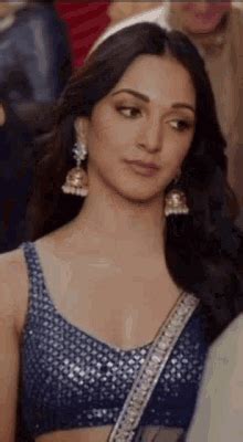 kiara advani hot gif